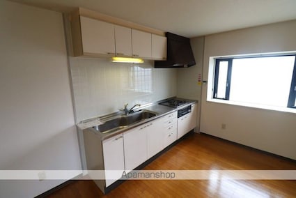 広島県広島市佐伯区皆賀４丁目[3LDK/64.58m2]のキッチン