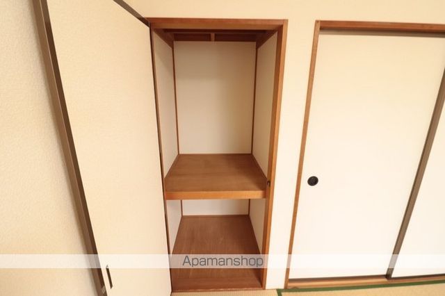 メゾン・鶴見 Iの内装写真