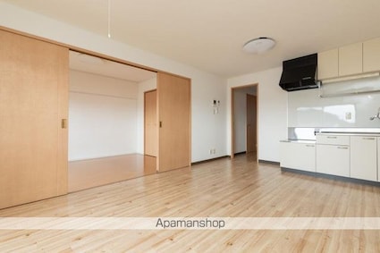 ヴィラ・アンソレイエ香西本町[2LDK/56.7m2]の内装3