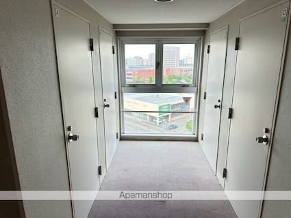 ホワイトパレス[4LDK/122.04m2]の共用部2