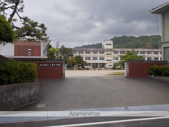 エメローズ安芸津2号棟の周辺写真