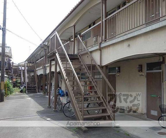 彦林荘の玄関写真