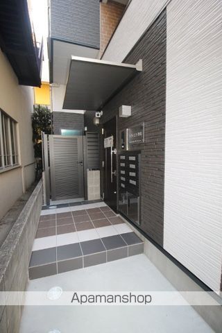 リヴィエラ港北の玄関写真