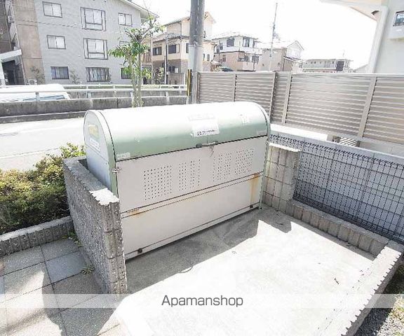 レオパレスアジェル岩倉南の外観写真