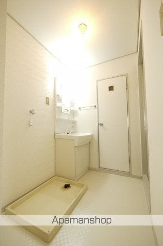 ゼフィール芳泉 B棟の内装写真