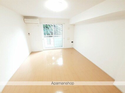 レジデンス神明弐番館[1R/32.9m2]のリビング・居間