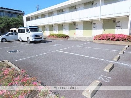 レオパレスサンフラワー[1K/23.18m2]の駐車場2