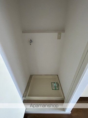 ミッションデルタの内装写真