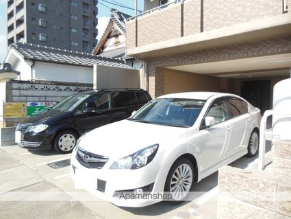 レジデンスＴＨ浄心[1K/24m2]の駐車場