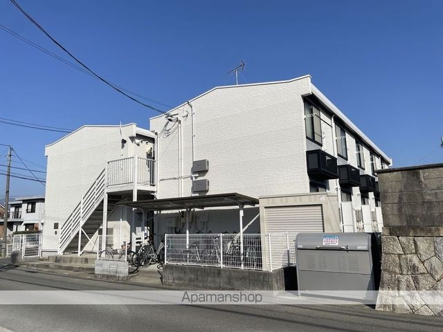レオパレス西京の外観写真