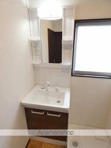 東海道新幹線 浜松駅 バス乗車時間：10分 最寄りバス停で下車 徒歩5分 1階建 築44年の内装写真