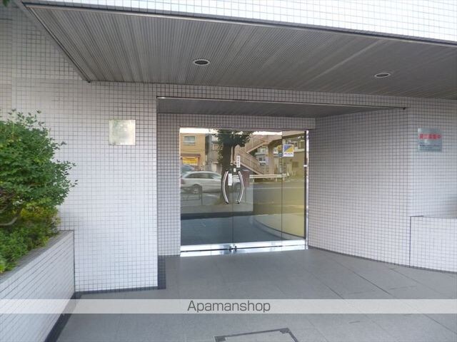 グロリオール荻窪[1R/29.33m2]のエントランス