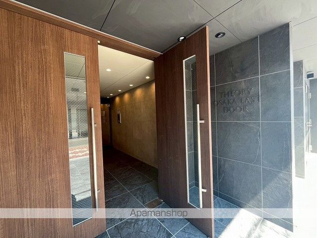 セオリー大阪EAST DOORの玄関写真