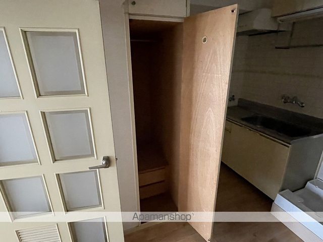 メゾン粟屋の内装写真