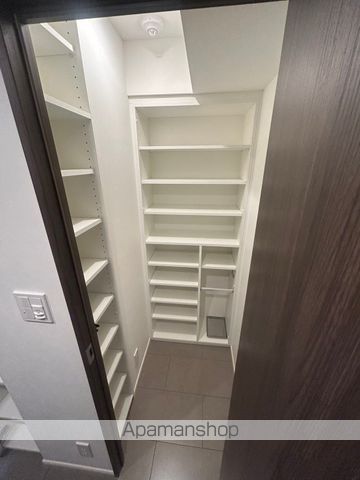 ザ・パークハビオ新御徒町の内装写真