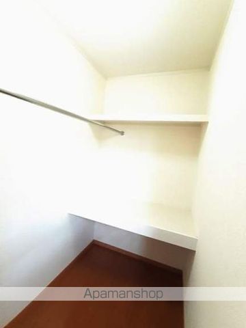 パラクレイシスの内装写真
