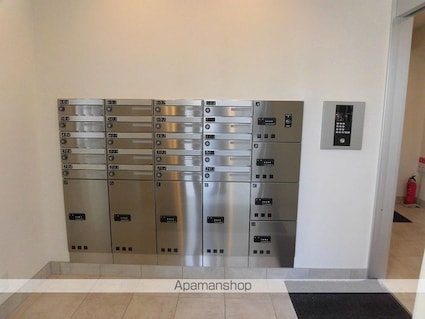 ｃａｌｍ．ｅｓⅡ[1R/32.85m2]のエントランス