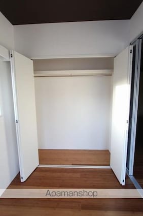 コリドール中央[1LDK/34.37m2]の収納