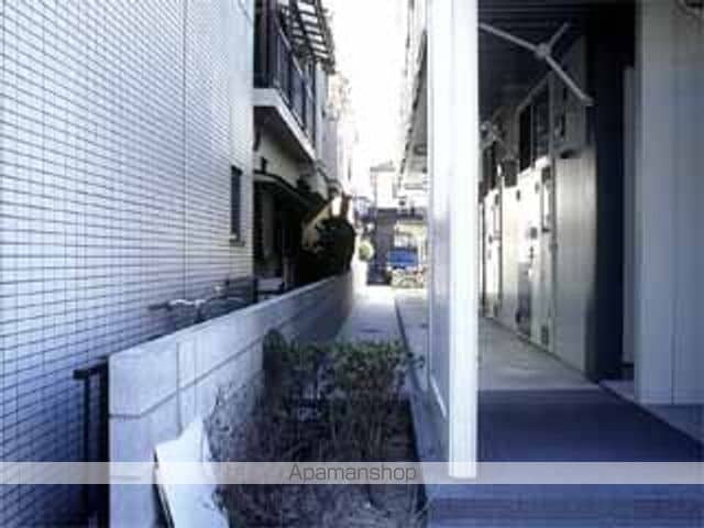 レオパレスGRUEの玄関写真