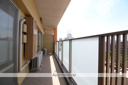 ロイヤルパークスＥＲ万代[2LDK/65.08m2]のバルコニー