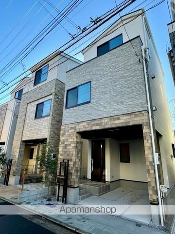 東急田園都市線 あざみ野駅 徒歩16分 3階建 築3年の外観写真