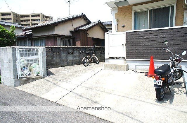 レジデンス諸岡の外観写真