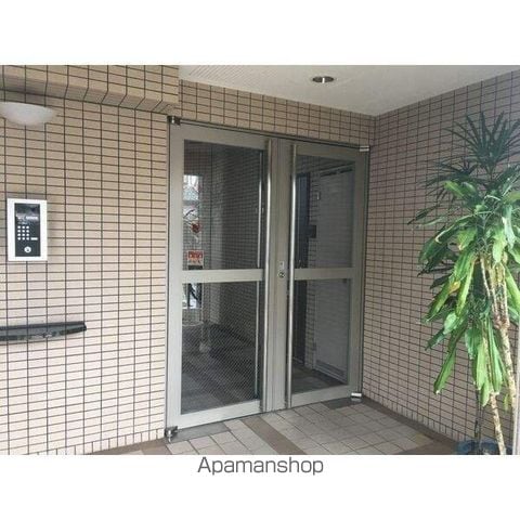 コンフォート味鋺の玄関写真