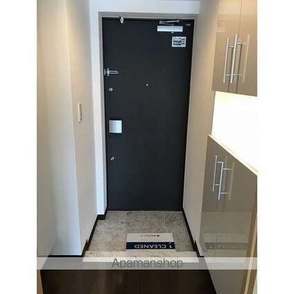 コンフォリア池袋[1R/32.82m2]の玄関