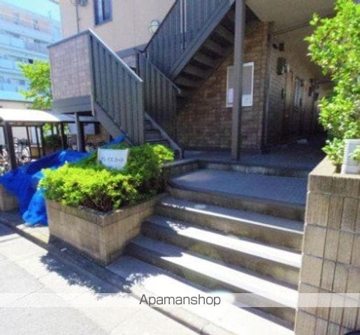 グレイスコートの玄関写真