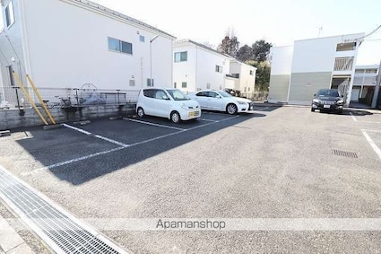 レオパレス大塚山[1K/19.87m2]の駐車場1