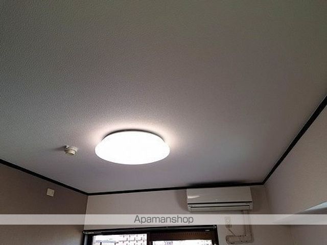 ライオンズマンション西千石の内装写真