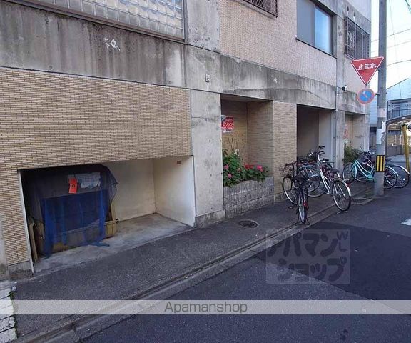 アメニティ竜安寺の玄関写真