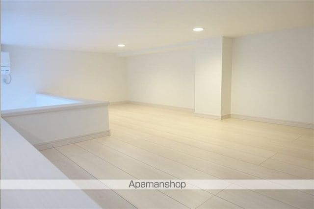 ALSTROEMERIAの内装写真
