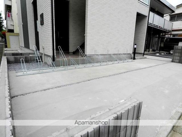 リブリ・メゾン ド Mの玄関写真