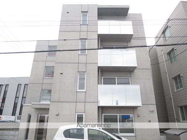 CROWN CLOVERの外観写真