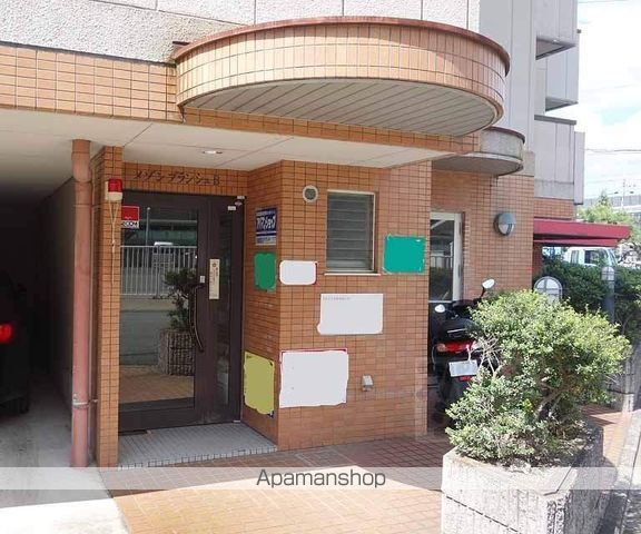 メゾンブランシュBの玄関写真
