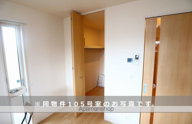 DーROOM茜部の内装写真