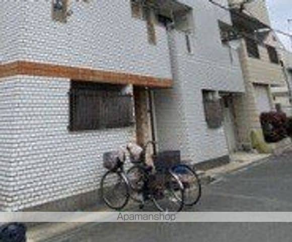 クオーレ成育の玄関写真