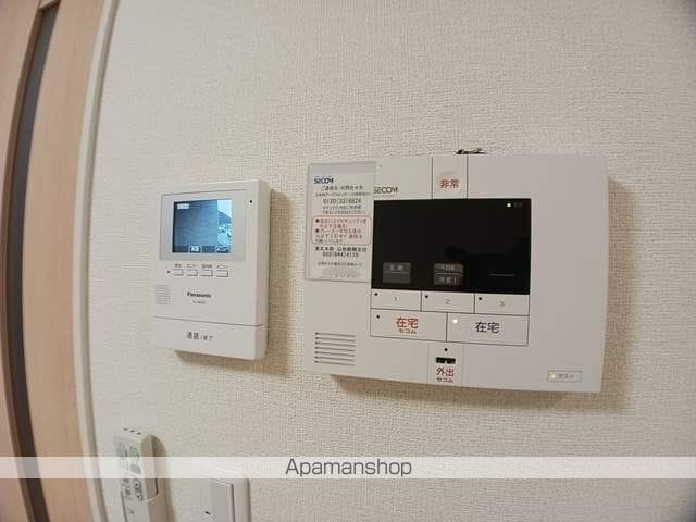 サイド スリーの内装写真