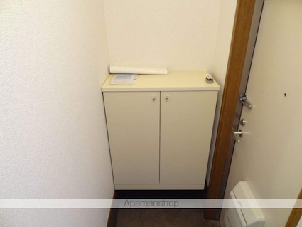 サンアイリス[2K/42.85m2]の玄関