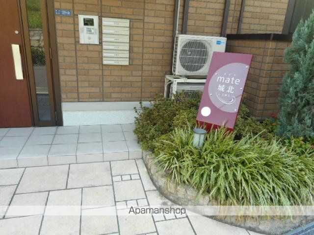 メイト城北A棟の玄関写真