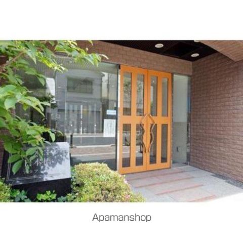 コンフィール日本橋アクアシティの玄関写真