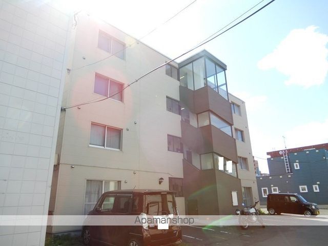 ロイヤルハイツ杉田の外観写真