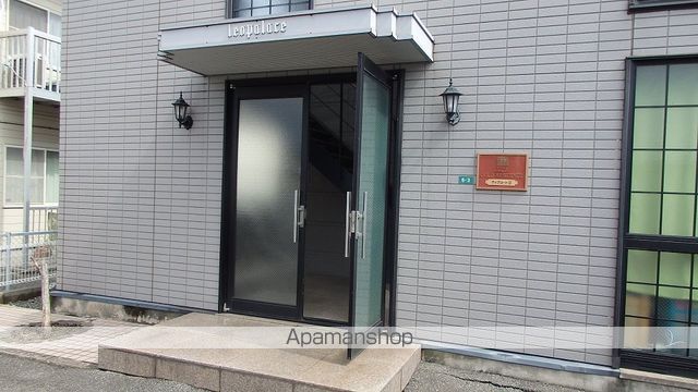 レオパレスディアコートIIの外観写真