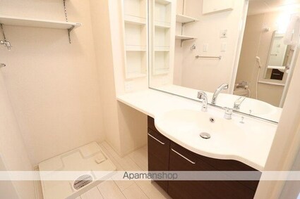 ラ・トゥール　一番館[1LDK/38.03m2]の洗面所