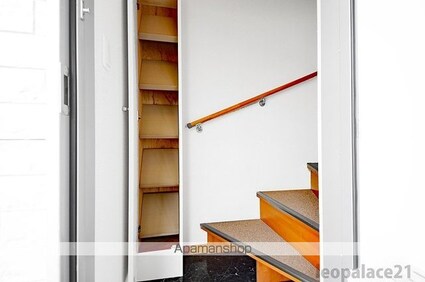 レオパレスＫＫＳ　木ノ本[1K/28.02m2]の玄関