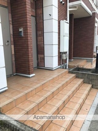 ヴィラブルーレイクⅠ[1R/32.9m2]のエントランス
