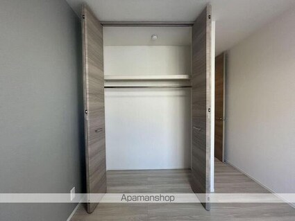 グラナーデ興野[3LDK/64.23m2]の収納