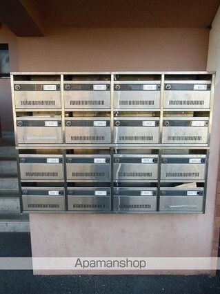 キャッスル西延岡[3DK/58.68m2]の共用部1