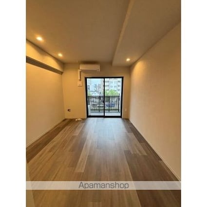 Ｔｈａｍｅｓ　ｇａｒｄｅｎ　ｐｌａｃｅ[1K/28.52m2]のリビング・居間